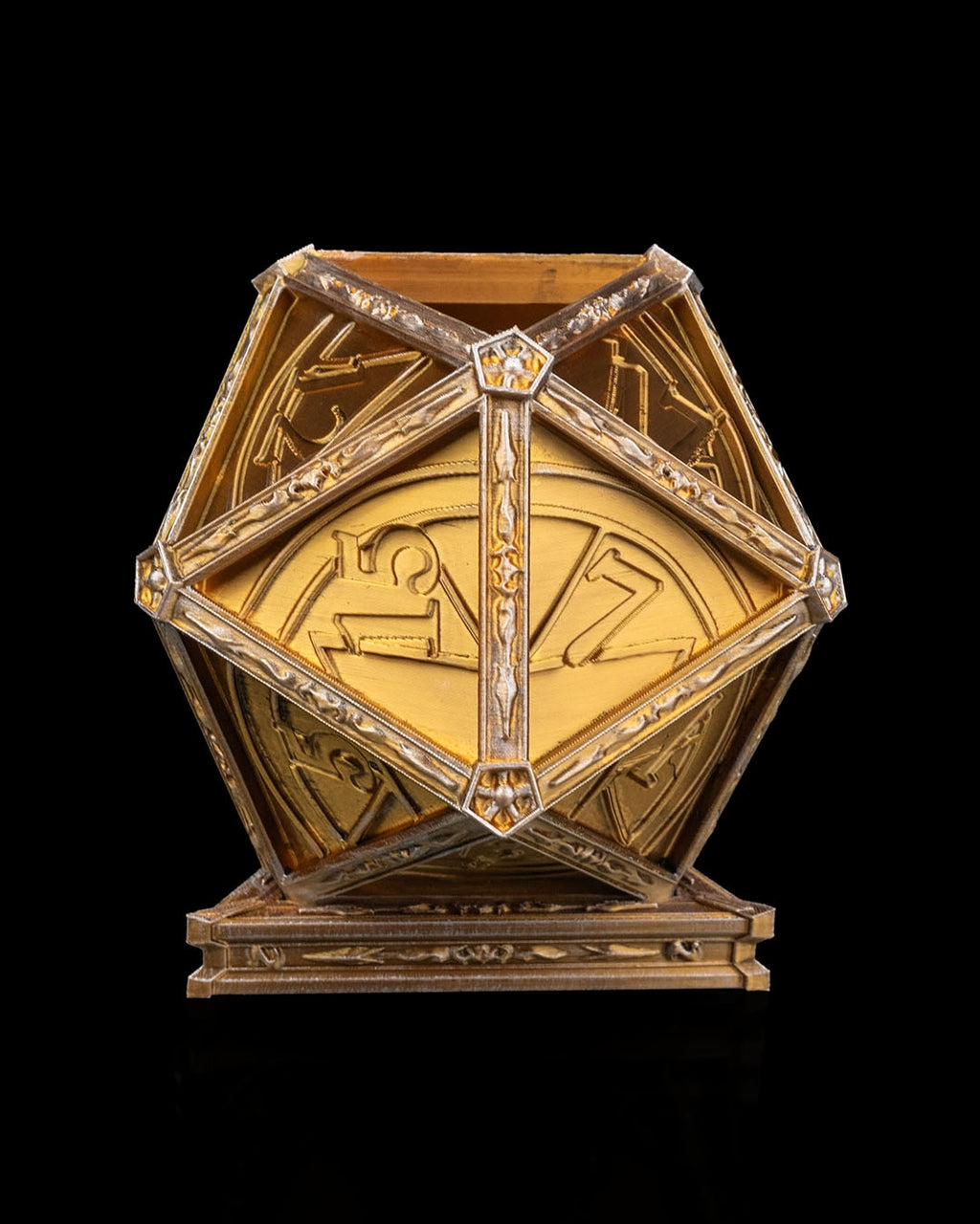 The Arcane D20 Planter